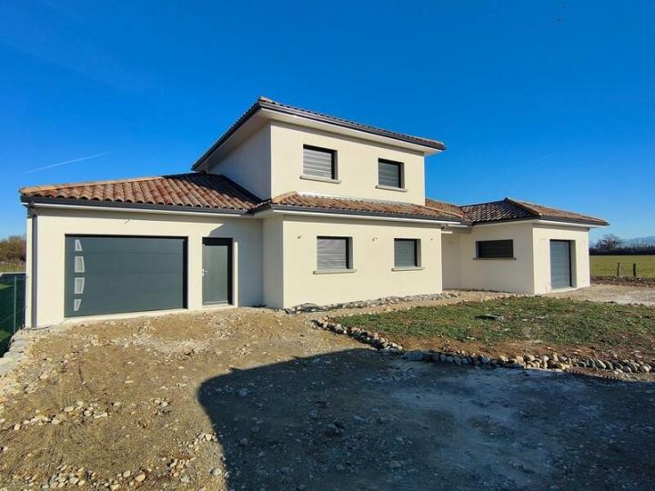 Menuiserie en PVC Saint-Étienne-de-Saint-Geoirs