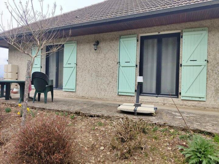 Menuiserie en Bois Saint-Étienne-de-Saint-Geoirs